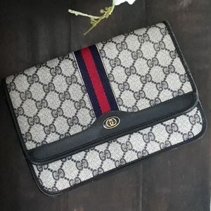 Vintage Gucci Clutch